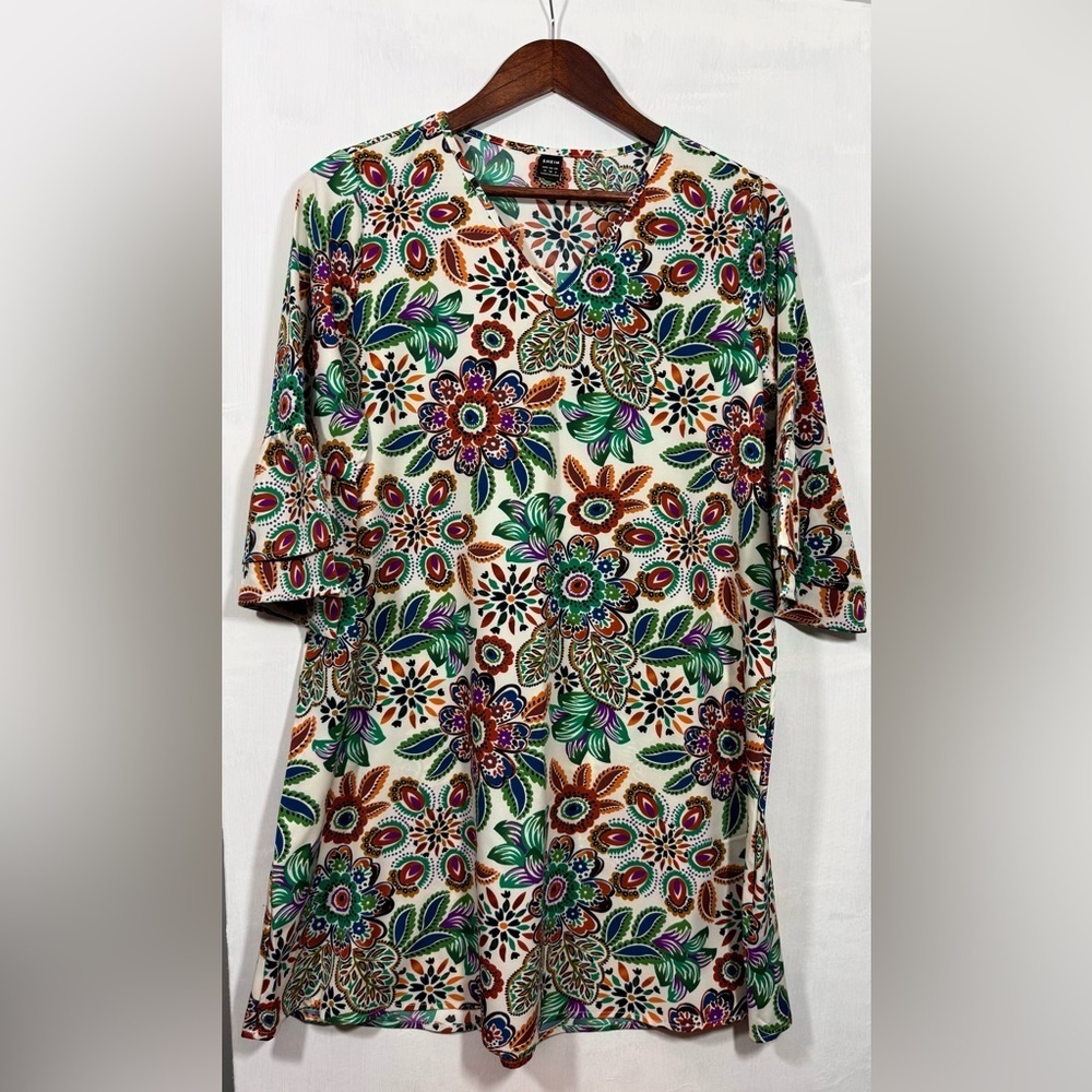 SHEIN Size Medium Multicolored Floral V-Neck Dress